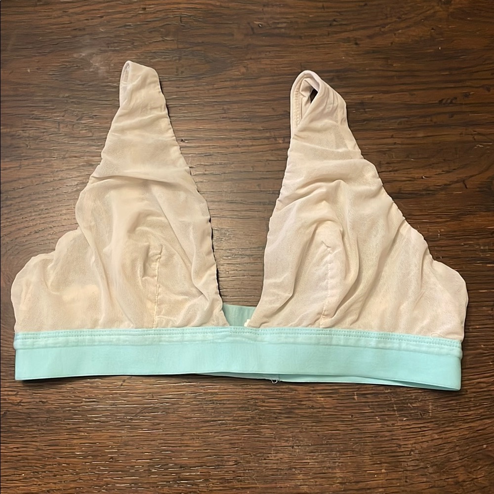 SMOOTHEZ Aerie light support bralette